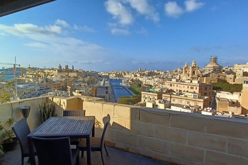 The View Penthouse Apartment Cospicua ภายนอก รูปภาพ